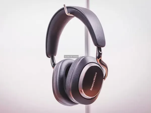 Bowers & Wilkins Px8 S2 Bluetooth fejhallgató Bowers & Wilkins Px8 S2 Bluetooth fejhallgató