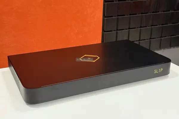 Silent Angel SL1P hálózati zenelejátszó Silent Angel SL1P hálózati zenelejátszó