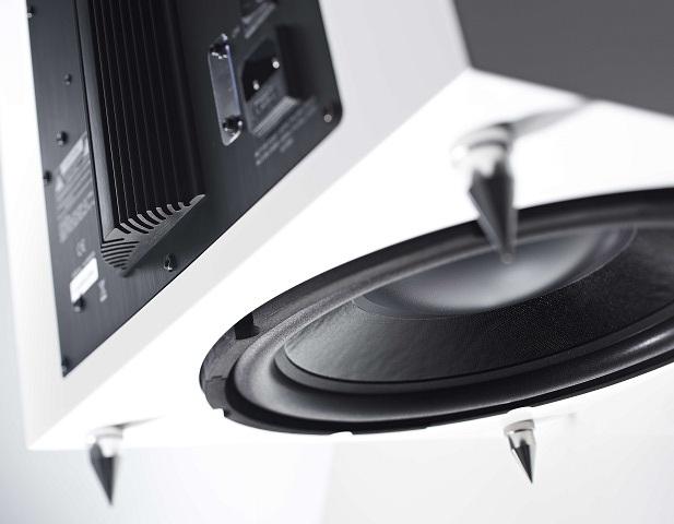 Acoustic Energy 308 szubwoofer