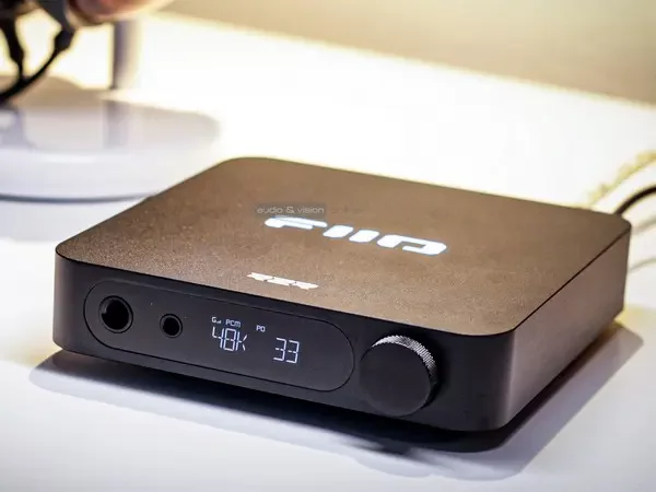 FiiO K11 R2R DAC